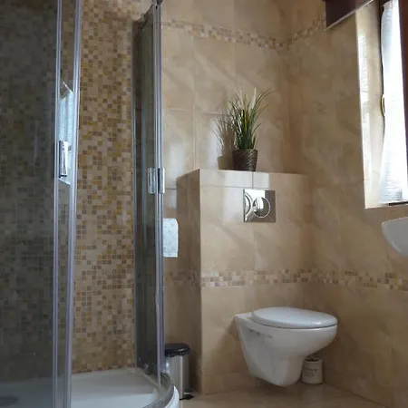 Nad Jeziorem بيت للعطل