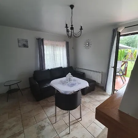 Nad Jeziorem Dąbrówno