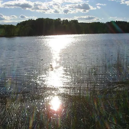 Nad Jeziorem Dąbrówno